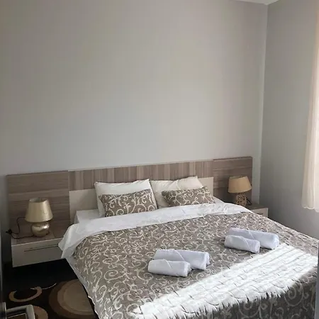 K19 Milmari & Lejlighed Kopaonik